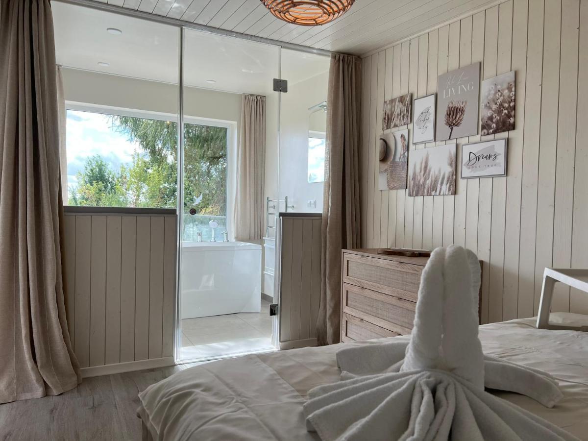 Lieblingsplatz Parey - Ferienhaus Am See Екстериор снимка